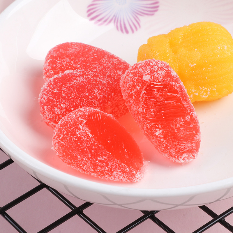 廠家直銷(xiāo) 嗨吃軟糖 草莓味爆漿糖果 心形零食 現(xiàn)貨批發(fā) 可貼 可代.jpg
