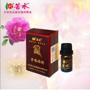 苦水品牌金雞報(bào)曉 玫瑰花瓣蒸餾提取食品級玫瑰精油oem代加工
