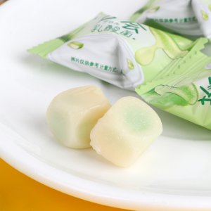 廠家直銷(xiāo) 蘆薈乳酸菌軟糖 爆漿糖果 零食現(xiàn)貨批發(fā) 可貼 可代