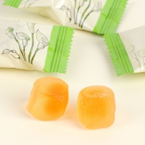 廠家直銷(xiāo) 木瓜葛根軟糖 爆漿糖果 零食現(xiàn)貨批發(fā) 可貼 可代