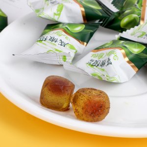 廠家直銷(xiāo) 咸橄欖軟糖 爆漿糖果 零食現(xiàn)貨批發(fā) 可貼 可代